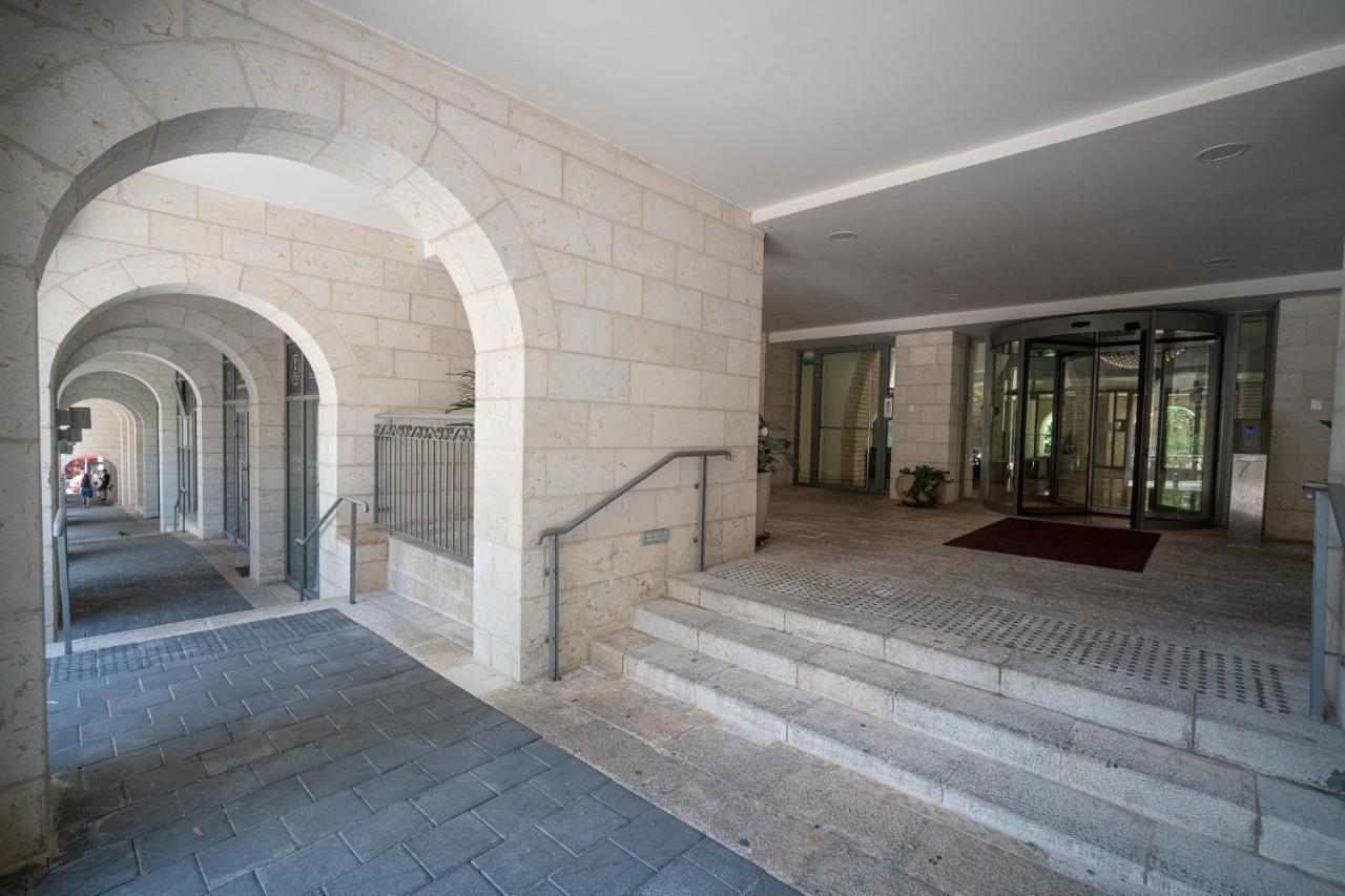 Harav Kuk Modern Apartment By Nimizz Jerusalem Exterior photo