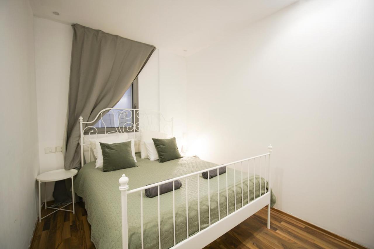 Harav Kuk Modern Apartment By Nimizz Jerusalem Exterior photo