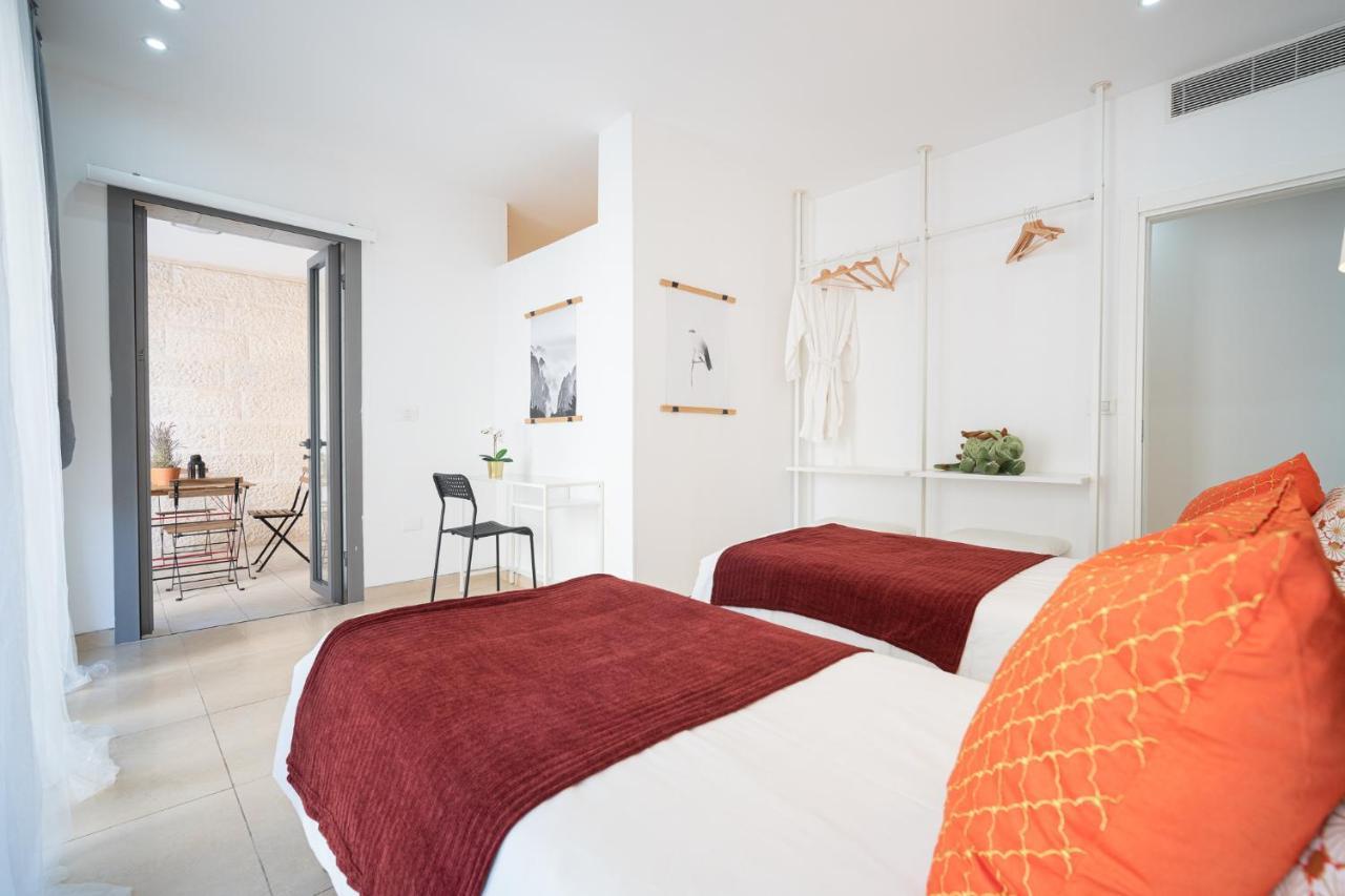 Harav Kuk Modern Apartment By Nimizz Jerusalem Exterior photo