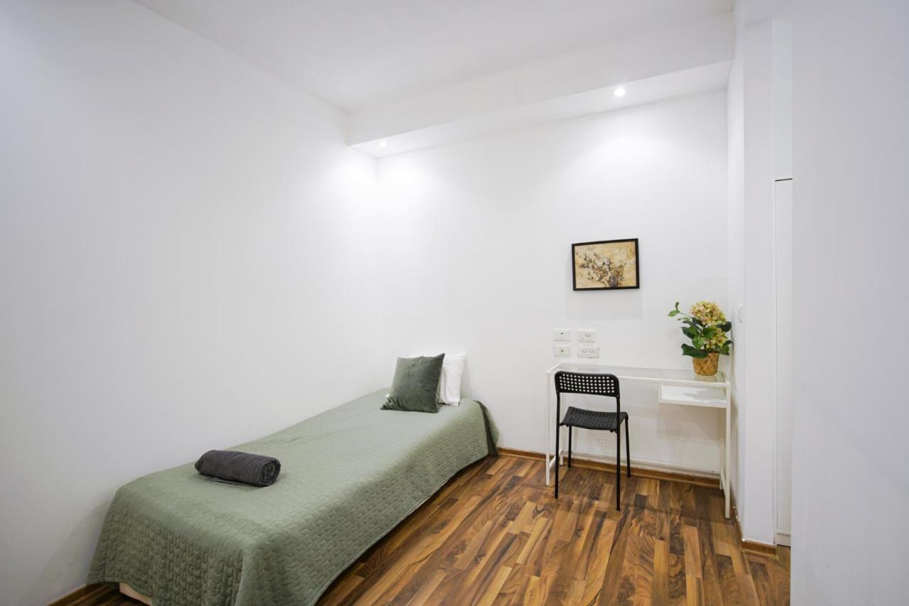 Harav Kuk Modern Apartment By Nimizz Jerusalem Exterior photo
