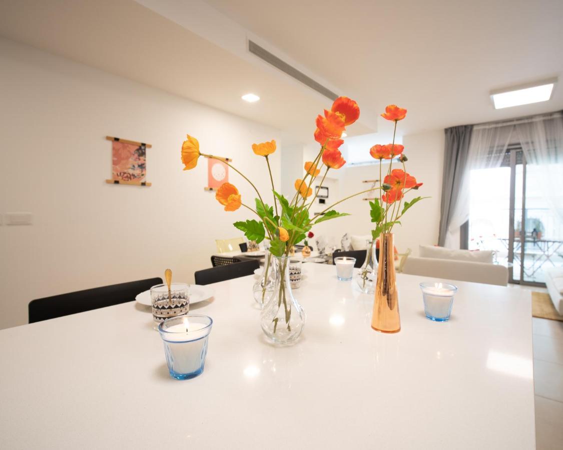 Harav Kuk Modern Apartment By Nimizz Jerusalem Exterior photo